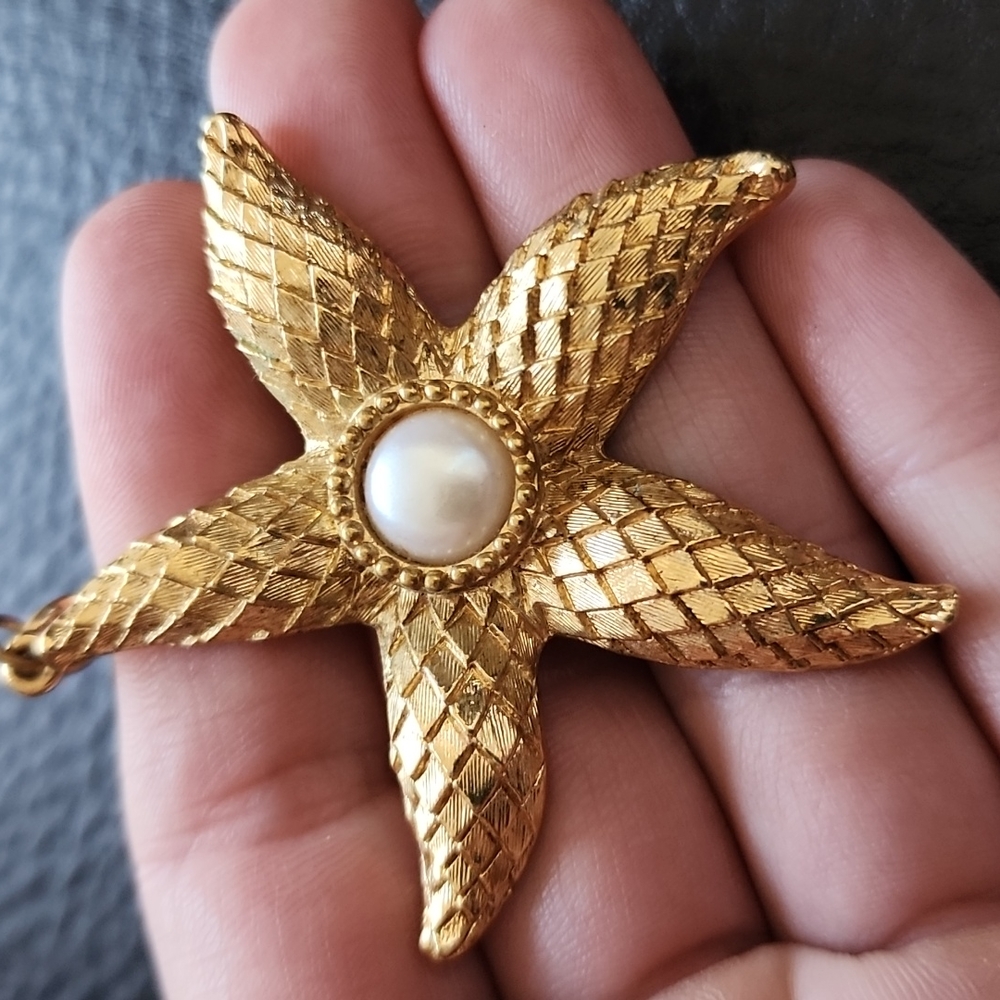 Vtg Kenneth Jay Lane For Avon Pendant - image 1